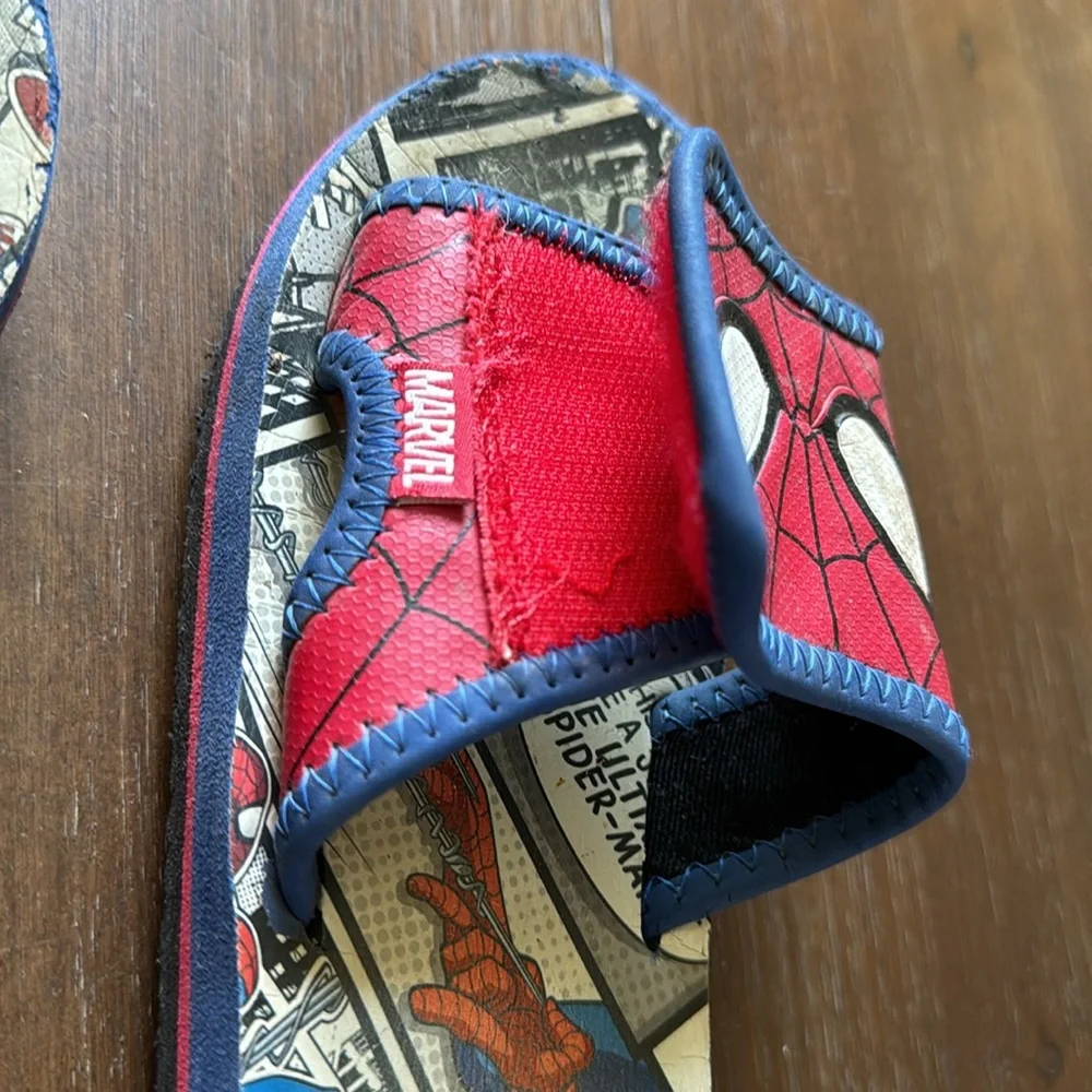 Sz 9-10,11, 13 Sandals Bundle Marvel Spider Man, Captain America. Paw Patrol
